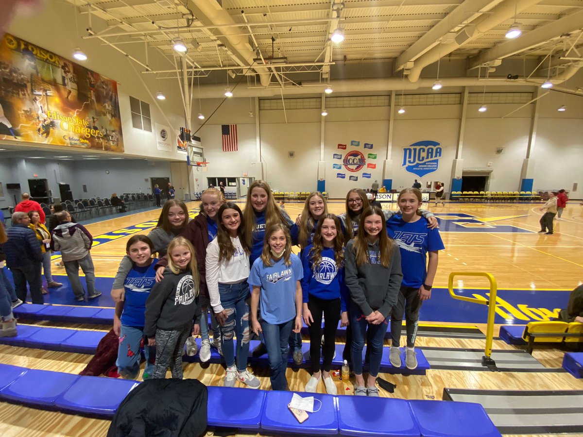 Fairlawnk12's tweet photo. Fairlawn’s fifth and sixth grade basketball girls traveled to Edison to take in a game this evening!  Go Jets! Go Lady Chargers! @escc_wbkb https://t.co/5fcNnPfg8W