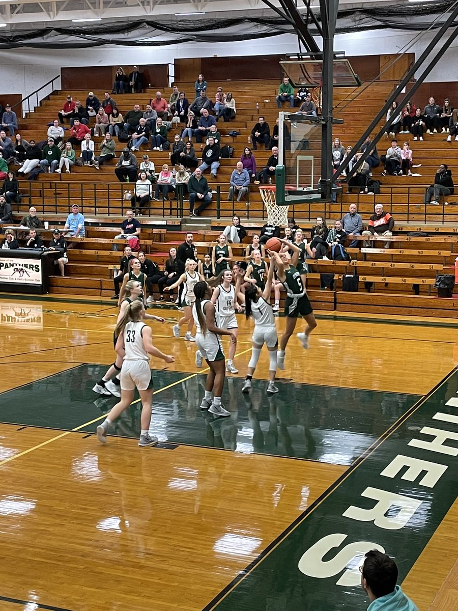 Katie Whitesell with the and 1 and cuts the lead to 5. Demons down 38 - 33 heading into the 4th quarter.