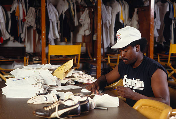 OleTimeHardball's tweet photo. Tony Gwynn. Padres locker room. Franklin cutoff tee

Baseball and one of the best to swing the lumber for the win https://t.co/ZjkfTmlBuS