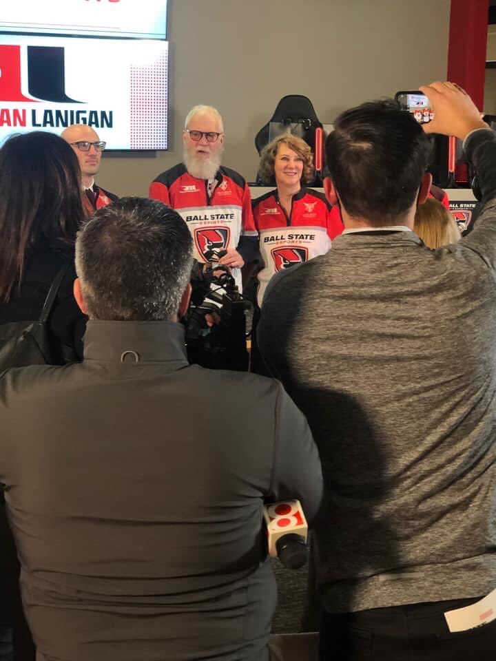 paaige's tweet photo. What an honor! @Letterman @BSUCCIM @bsuesports https://t.co/oGfzKJUAjd