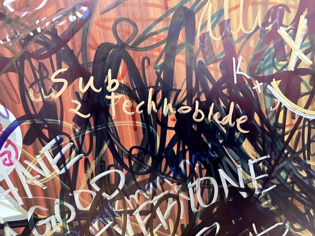 mego96's tweet image. Just doing my part #Subscribe2Technoblade #technotwt