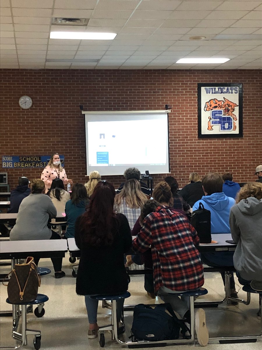 Registration fair with AP and CCP night at South High was a success! <a href="/DeanaColey/">Deana Coley</a> <a href="/emilylipe66/">Emily Lipe, Ed.D.</a> <a href="/dcsnc/">@DCSNC</a>