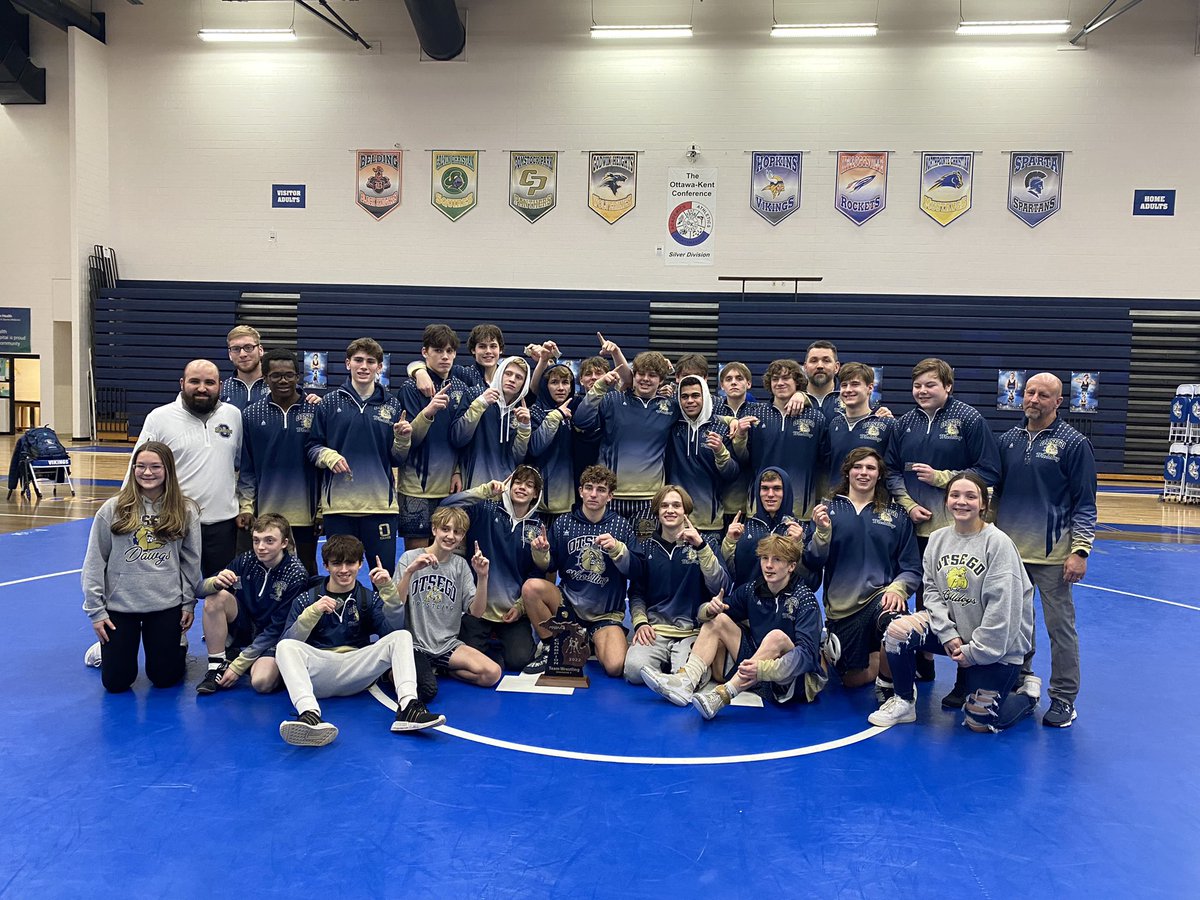 OtsegoBulldogw1's tweet photo. 2022 Team District Champions! Great job boys! https://t.co/fGXdXKDvxl