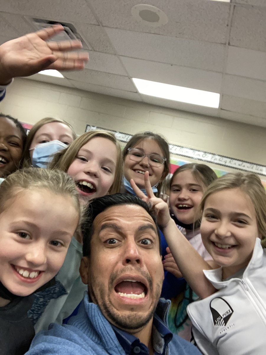 DrLievanos's tweet photo. Just another day at the office!!! @KehrsMillRSD https://t.co/00xhnGfg9m