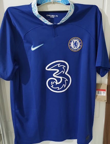 Chelsea FC's 2022/23 home jersey Has Been Leaked And Is For Sale Before Launch (Video)