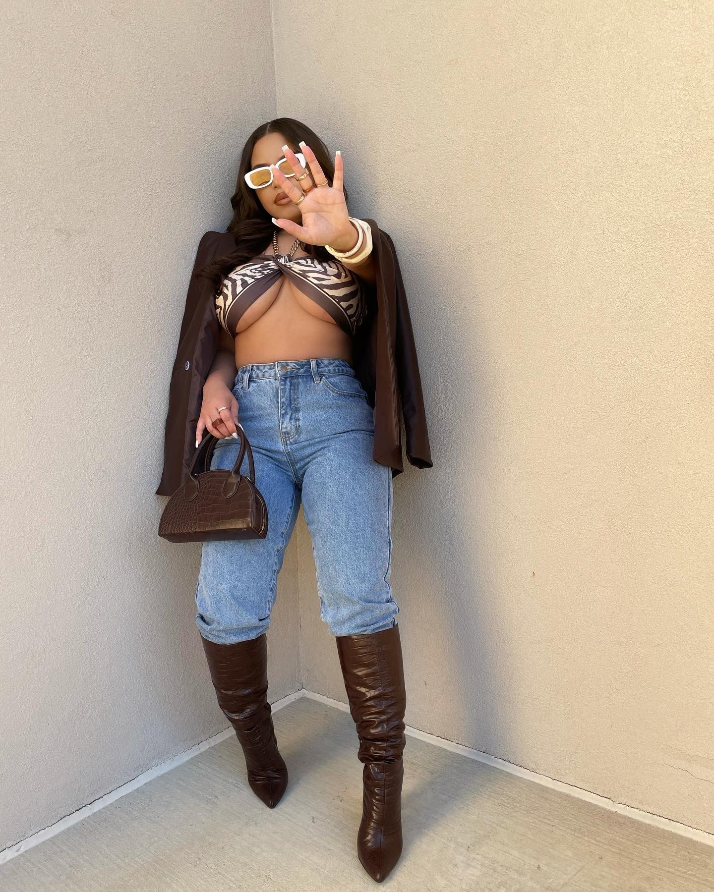 JALYN MICHELLE 🦋 on Twitter: &ldquo;Just me 🤎😚 https://t.co/sldfgaKtw0&rdquo; / Twitter