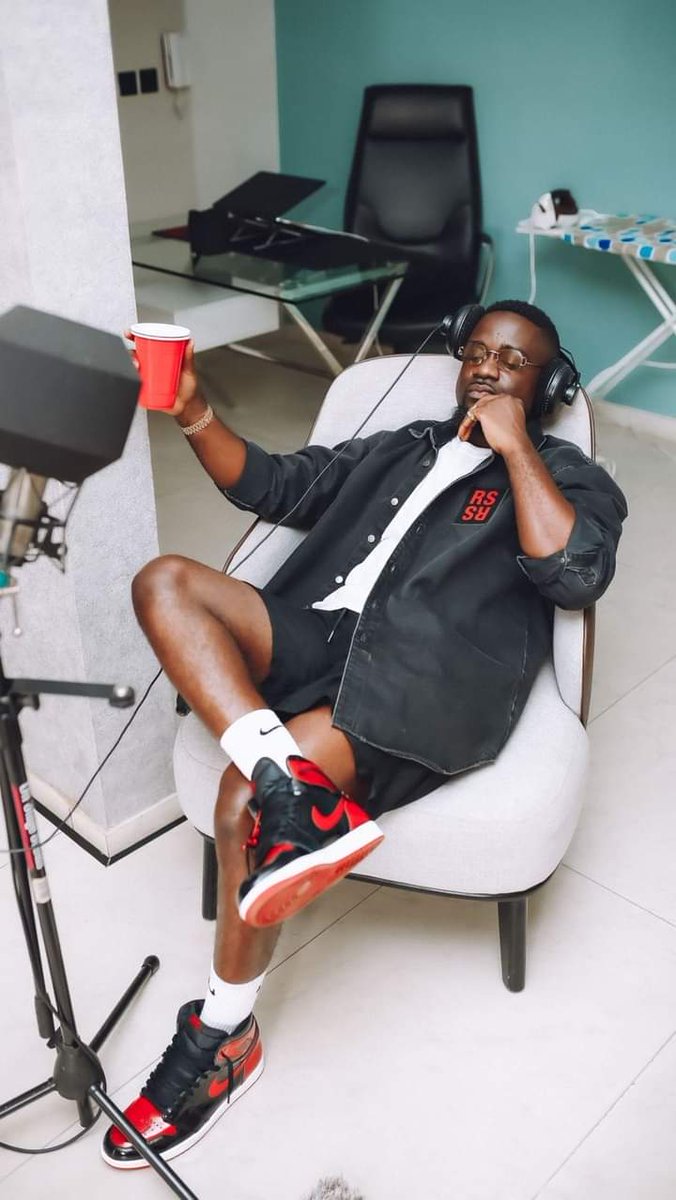 GreatOkanta's tweet photo. Big ups to anybody who love @sarkodie https://t.co/OdH91ISYhx