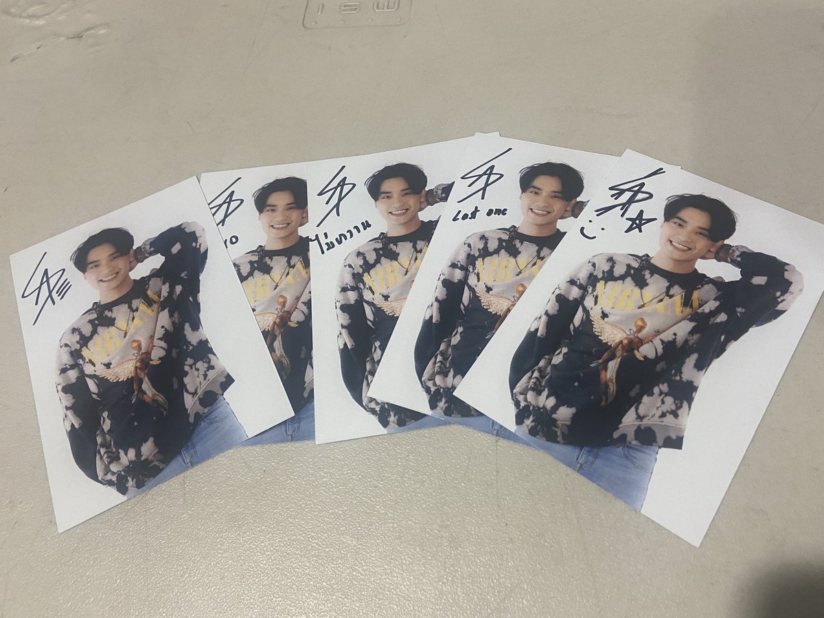 JubJaai's tweet photo. โปสการ์ดมาแล้ววว~ แอบบอกว่า 5 ใบนี้คือ พิเศษที่สุดแล้วจ้าา ใครได้ไปมาอวดแอดด้วยน้าาา🥺😍❤️ https://t.co/WlZKAXMOom