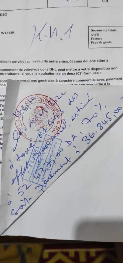 KingSidou's tweet photo. 70% de droits et taxes 😱
#خليني_نشري https://t.co/ZcwJLlaPoH