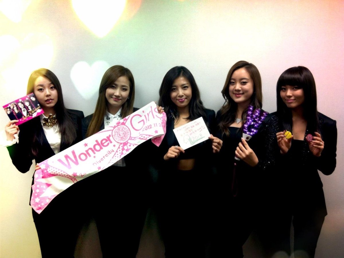 hourlywg's tweet photo. #WonderGirls #15WonderFulYears 
#원더걸스_오래오래_보구십오 https://t.co/hYDE8kKrvr