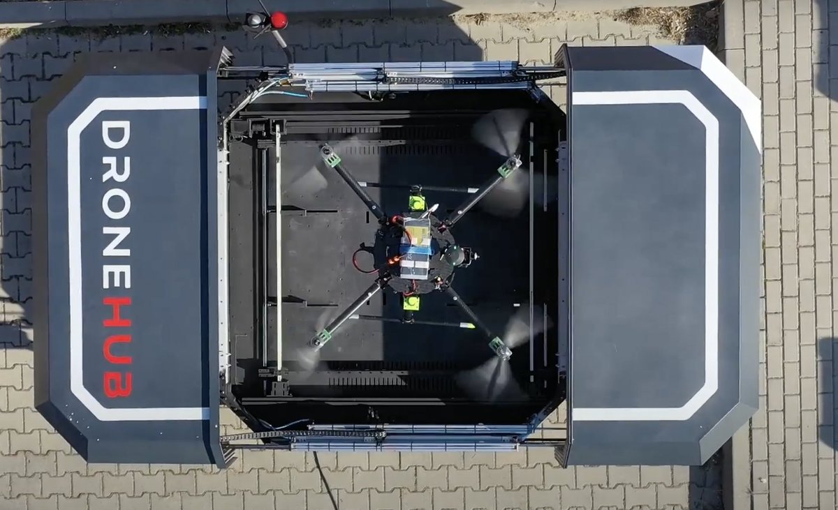 dronehub_ai's tweet photo. Why add security drones to your security services?

We use drone-in-a-box not to replace guards, but to increase and optimize their abilities so we can monitor all the perimeters. 

#security #droneinabox #securitydrones #perimetersecurity #dronehub https://t.co/oiYxF7v9Xw