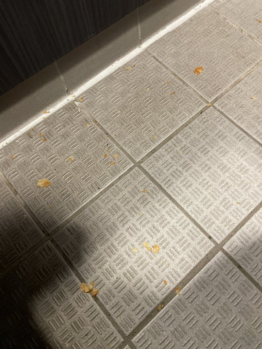 Nothing but respect for the person in this changing room at the gym before me who clearly just sat and ate a pasty!