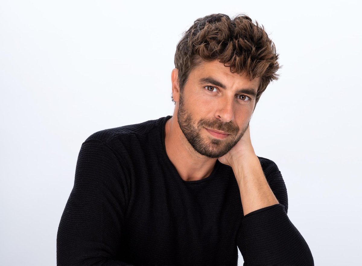 Fan de la série Clem et Ici tout commence, le chanteur et acteur <a href="/agustingaliana/">AGUSTIN GALIANA</a> sera en séance de dédicaces à Rive Gauche Charleroi le samedi 19 février 2022 de 15h à 17h30