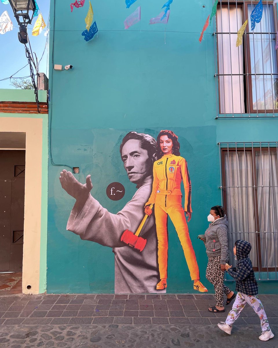 efedefroy's tweet photo. Written and directed by efedefroy
.
.
#oaxaca 
#mexico
#streetart
#arteurbano
#efedefroy
#wheatpaste
#pasteup
#stencil
#stencilart
#killbill 
#quentintarantino 
#mariafelix
#agustinlara 
#mexpop
#popart https://t.co/kFA0LXoB23