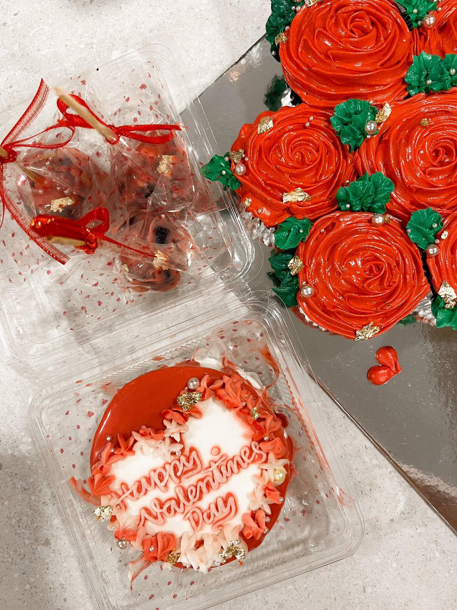 shaune_bautista's tweet photo. Still can’t decide on what to give your loved ones this coming Valentine’s day? Micmakes got the perfect gift for you! 🤍 

Make your Valentine's day momentous with Micmakes’ love season specials! 🍰🧁💝 https://t.co/HngGpkW5RD