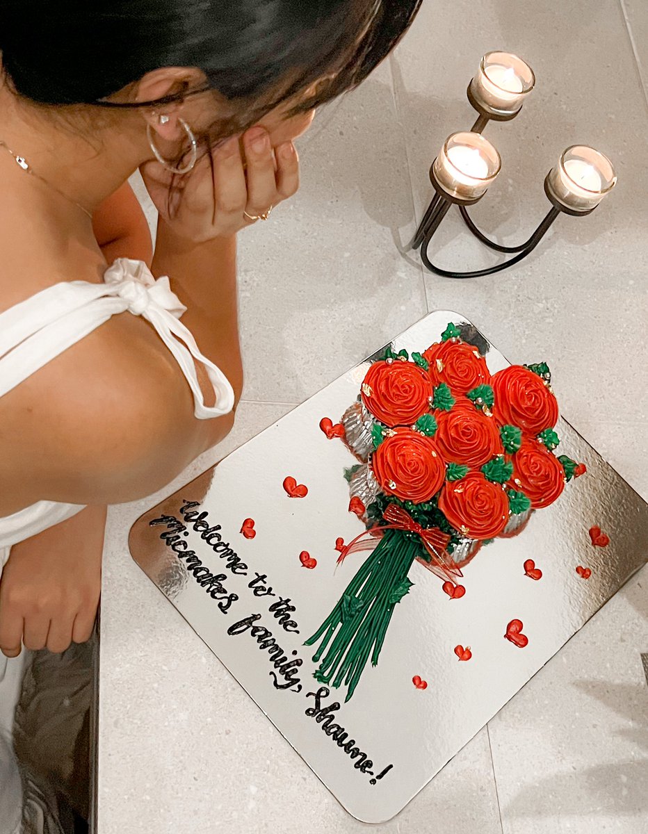 shaune_bautista's tweet photo. Still can’t decide on what to give your loved ones this coming Valentine’s day? Micmakes got the perfect gift for you! 🤍 

Make your Valentine's day momentous with Micmakes’ love season specials! 🍰🧁💝 https://t.co/HngGpkW5RD