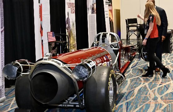 SenorraC's tweet image. Thanks Chris Larsen at @LMSjets for exhibiting @FloridaTech 5500 hp jet dragster, presenting at our 2022  #spaceportsummit | #spacecom!🏎 
Great partnership-students hands-on building dragster 🏎…brought back memories of working on aircraft engines before wkg for NASA 🚀✨