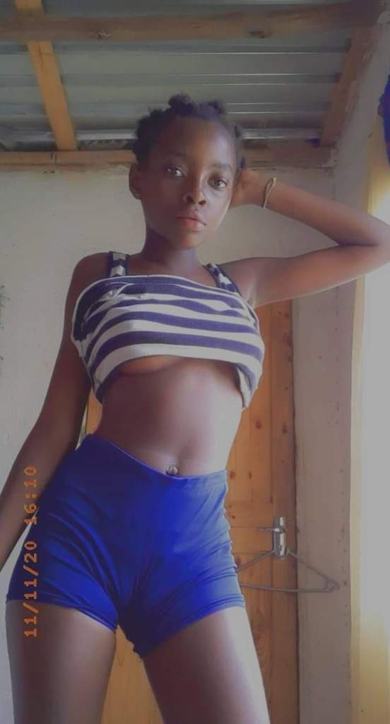 afrosexy_e's tweet photo. How young do you like them? 🍆💦#mzansi #mzansiteens #ama2000 #ama2k #2k https://t.co/bwgd1CQ2aG