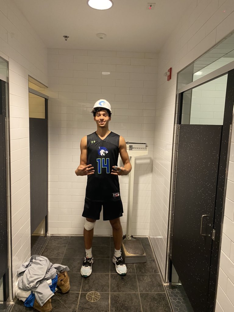 BobcatMBBWI's tweet photo. Congrats to Freshman (@Malik_AW5 ) for winning the Hard Hat Blue Collar Award in tonight’s road victory!! #ALLIN #GoCats 🐆 https://t.co/U1SziIuhSY