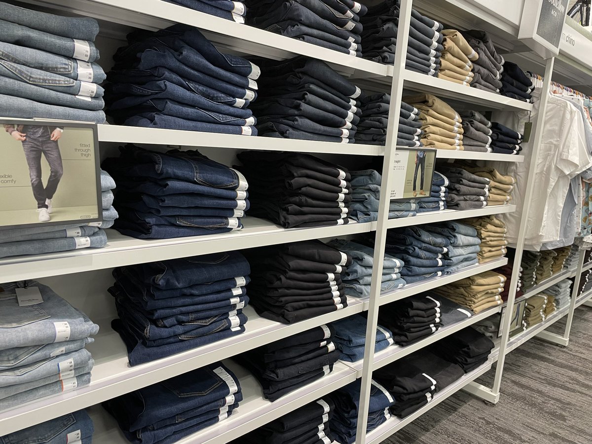 Èlee Devine tweet media