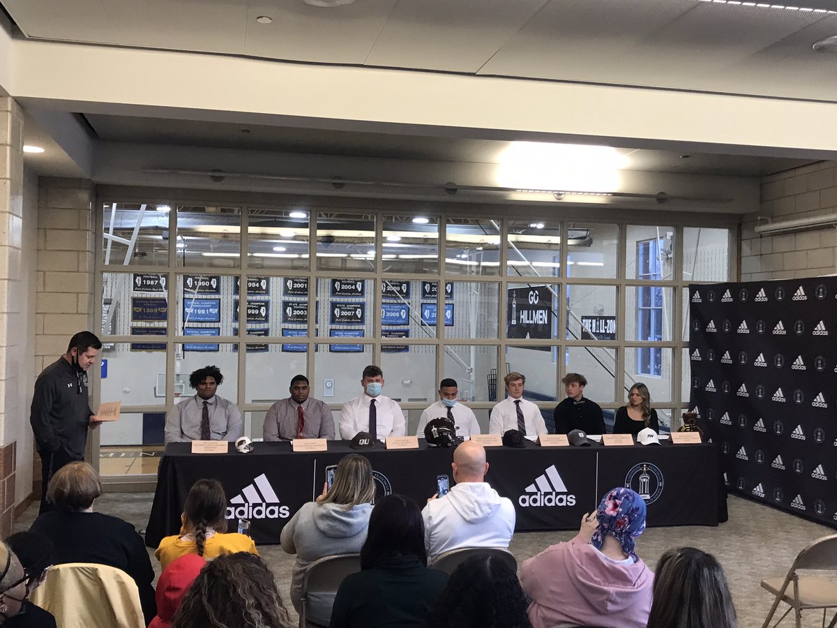 Joliet Catholic Academy tweet media