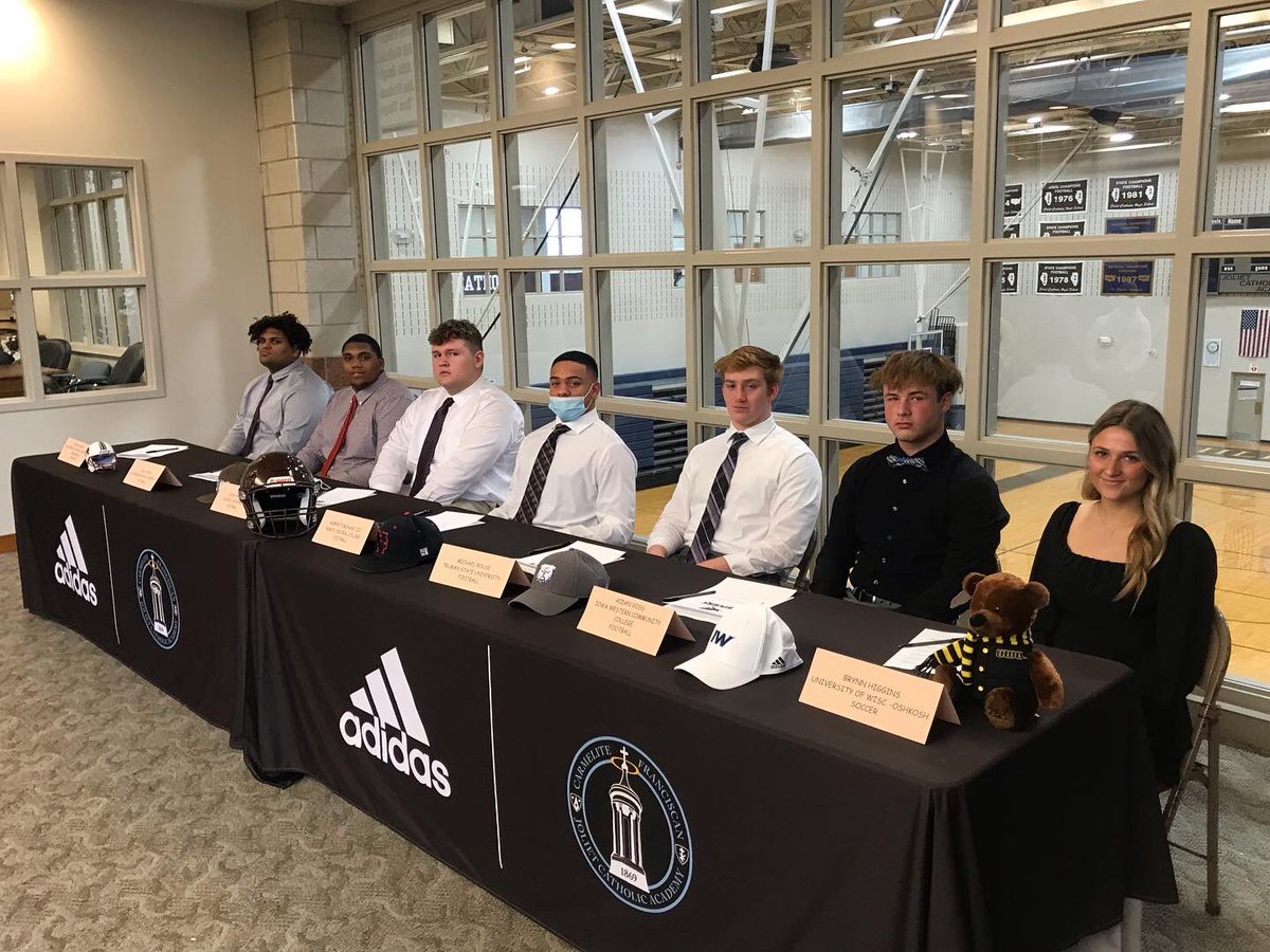 Joliet Catholic Academy tweet media