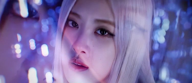 BPINKLATINO's tweet photo. .@BLACKPINK ahora posee el álbum más vendido de un grupo femenino en Gaon durante 3 años consecutivos!

2018: SQUARE UP 
2019: KILL THIS LOVE 
2020: THE ALBUM 

#JISOO #지수 #JENNIE #제니 #ROSÉ #로제 #LISA #리사 https://t.co/F2gxnipN6O