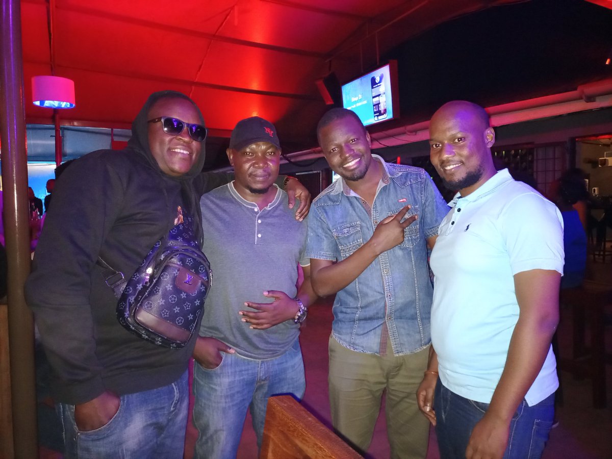 ckaheeru1's tweet photo. Ze people @BrianBagonza @muganhwa  @WakibiChris https://t.co/aKB47vXnrB