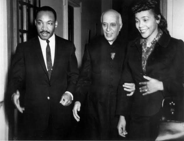 dayakamPR's tweet photo. When Dr #MartinLutherKing jr met Prime MinisterBof India Pandit #JawaharlalNehru in 1959, Dr King said, "India also means to me Pandit Nehru and his wise statesmanship and intellectuality that are recognised the world over...”

#MLkInIndia 
#MLK https://t.co/uVJzG6sE84