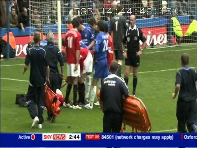 NiceGuyKenny's tweet photo. Why is he trying to pretend that it was John Terry and not him that left the ground on crutches that day? He literally broke his own foot. https://t.co/Nf3x05N3F9
