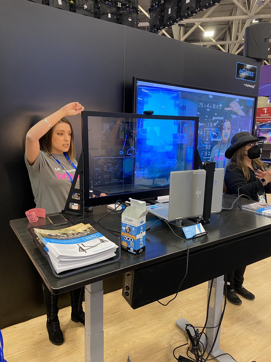 Jade White tweet media