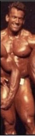 jackofsometrade's tweet photo. @ManicCannibal Optical illusion has me thinking this guy was hanging worm. Thought it was a trick post https://t.co/BG7t9daqcN