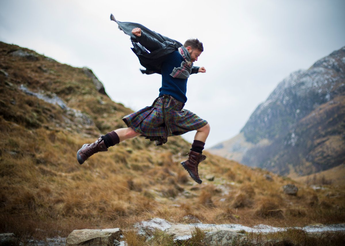 Scottish_Banner's tweet photo. In the FEB #ScottishBanner:
@Scottishyogaboy-The #KiltedYogi
Scottish #yoga star #FinlayWilson is back with a new book with more #tartan, more dramatic scenery and more yoga tips.
Issue out now!
https://t.co/KJE5rouN0C
#TheBanner #ScotSpirit #LoveScotland #LoveKilts #Scotland https://t.co/0wUlOpB3E5
