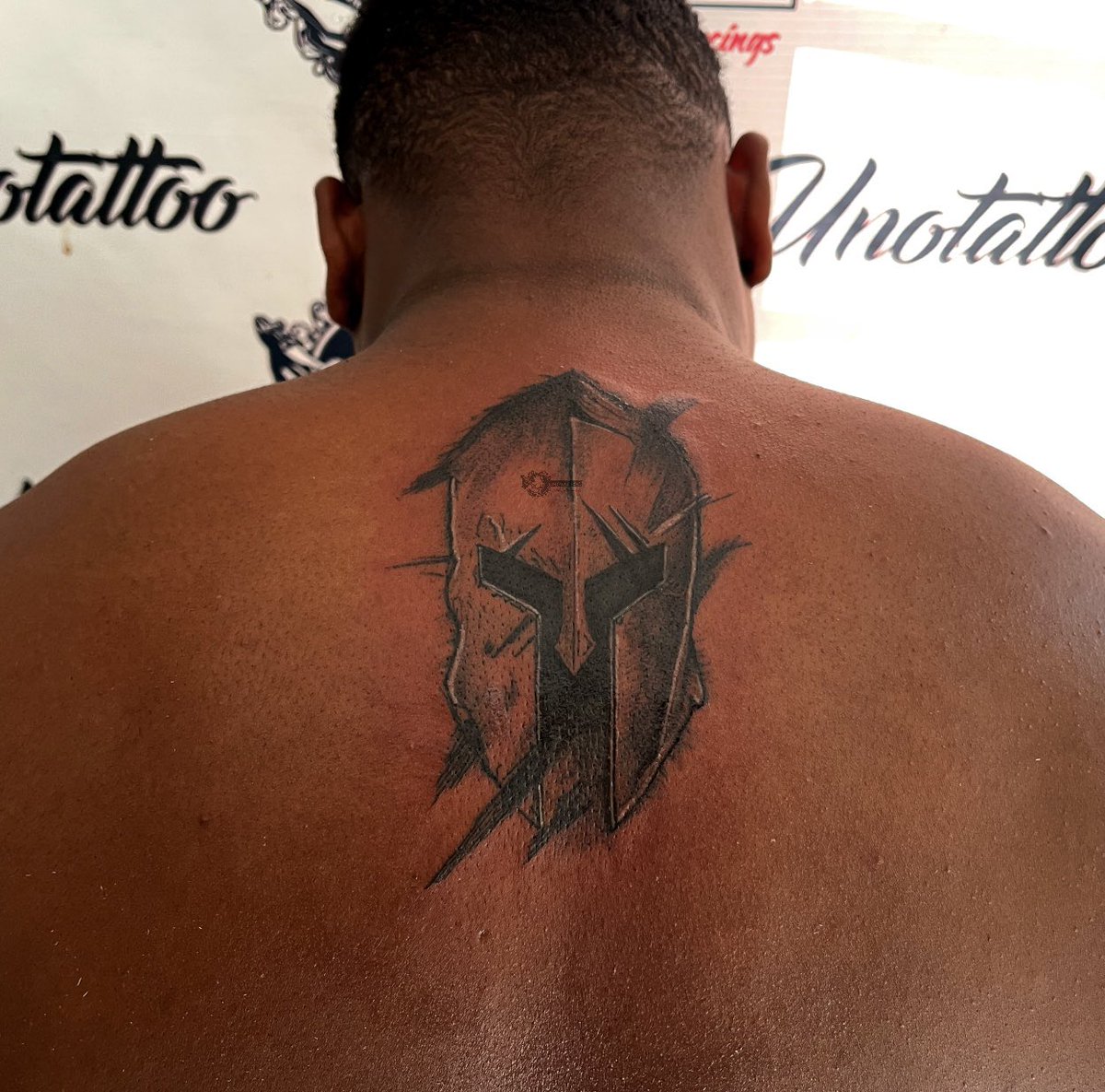 UnoTattoo's tweet photo. Tattoo réalisé par Unotattoo!
#tattoos #tattoo #ink #inked #tattooartist #tattooed #tattooart #art #tattoolife #tattooideas #tattooing #tattooist #artist #tattoodesign #tattoostyle #love #manwithtattoos #blackandgreytattoo #tattooer https://t.co/SgtGQVDiwj