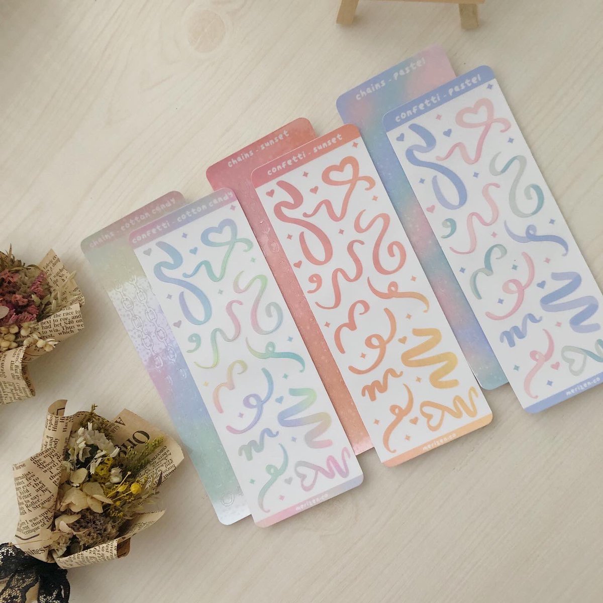 merizen_co's tweet photo. 𓍯 chains and confetti fun! 𓍯
get these combo now on my shop! these will look really good for decos! 🤍 https://t.co/sYUBP3xyP2