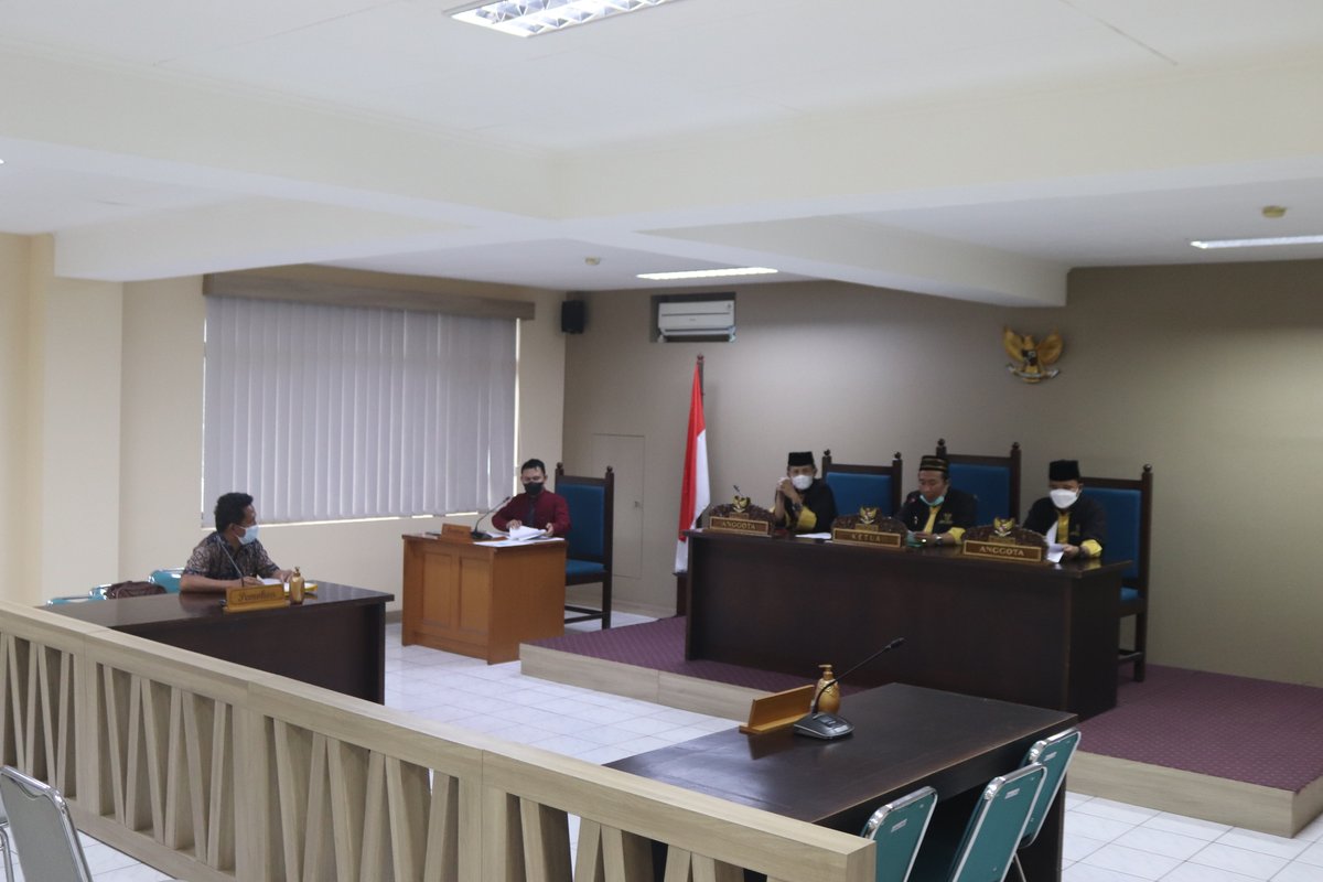 KIPJabar's tweet photo. Sidang Sengketa Informasi
Komisi Informasi Provinsi Jawa Barat
Antara Bukit Darbis Sitompul &amp; DKK Sebagai Pemohon &amp; PemDes Bojong Nangka Kec Gunung Putri  Kab Bogor Sebagai Termohon pada agenda Sidang Pemeriksaan Awal Ke-2 (PA2)
Tidak dihadiri oleh Termohon
Kamis 10 Februari 2022 https://t.co/22gZWFX4UE