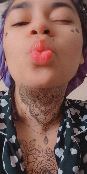 When you're good💖 https://t.co/MyK2xJqEyd<a href="/tag/newprofilepic"class="tags"><span>#newprofilepic</span></a>