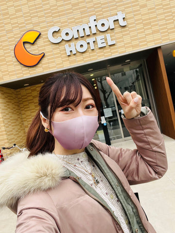 threes_space's tweet photo. みんなが普段知ってるホテルとどう違うの？😍気軽にホテルを使える現場を @meguguuuu に突撃してもらいました✨提携@dengen_cafeさんでの記事です💡

https://t.co/mDyuMamL5A

#ThreesSpace #電源カフェ #新ホテ活 #コンフォートホテル https://t.co/Tm9vcSvWzd