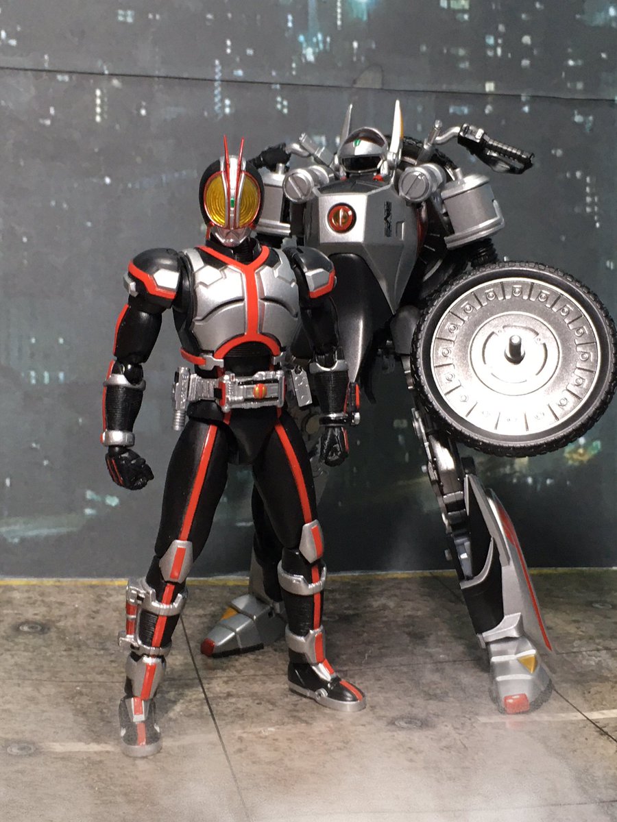 Twoucan 仮面ライダー555 の注目ツイート イラスト マンガ コスプレ モデル