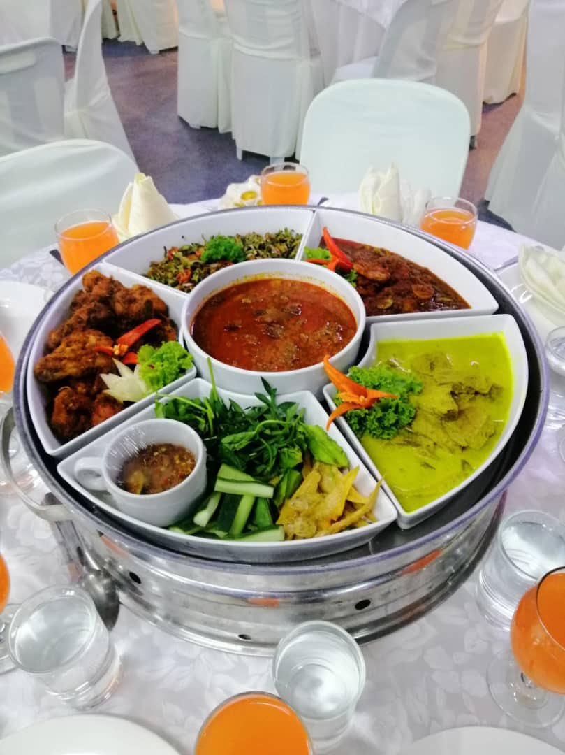 sanggulevent's tweet photo. @brgsjks daging dendeng dgn daging salai masak lemak dari Kencanaevent https://t.co/mK5XfBsBs1