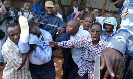 PatriqKanyomozi's tweet photo. Speaking about his arrest in 1980 at a roadblock in Kireka Mr Museveni said, "If one does not agree with someone, how does it solve the problem to hold him at a roadblock?" https://t.co/coy3mzmVNa