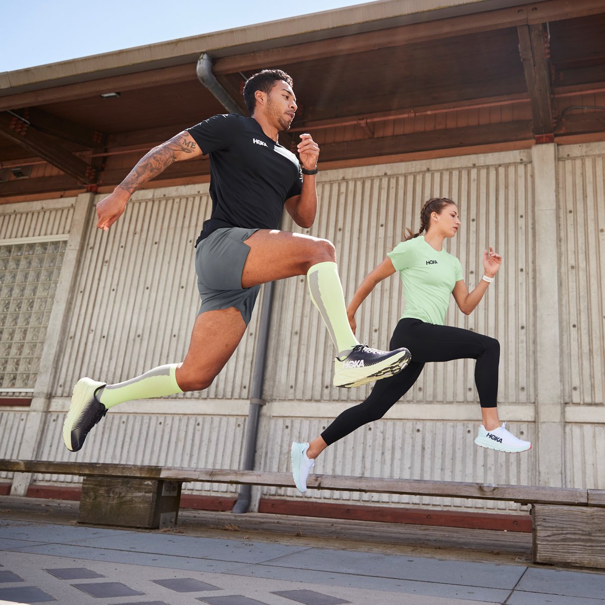 TotalsportsSA's tweet photo. Delivering the best cushion-to-weight ratio on the market, the Rincon 3 returns in a stupefyingly light silhouette.
Men's @hoka Rincon 3D available in UK8 -13 in-store & online now: https://t.co/HnDRmEmbs7
Save 20% when you shop our #RunnersRewards.
#HomeOfRunning https://t.co/8st1dQAzAV