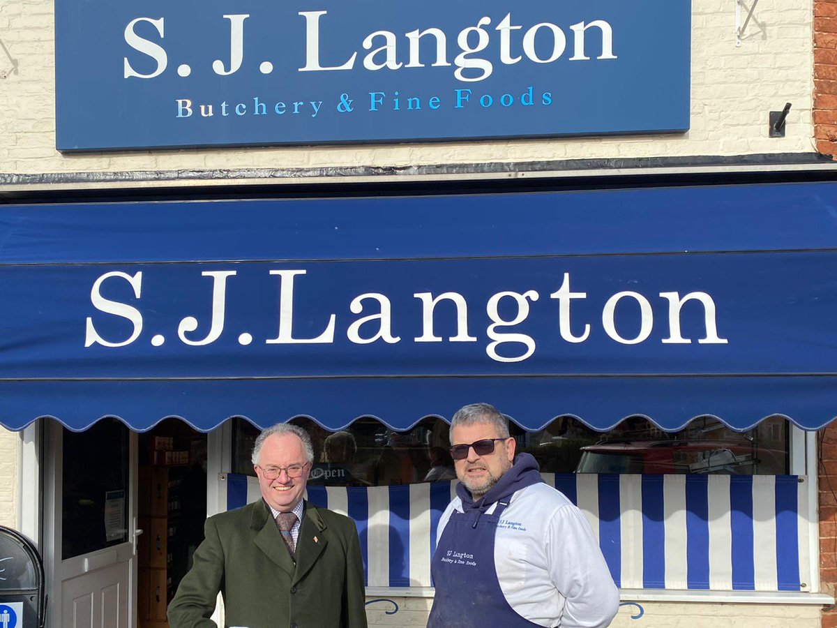 Had a great chat with Scott at S.J. Langton Butchers in Glenfield who was very appreciative of the Police presence in the area. I also picked up my tea for tonight from the shop which I’m sure will be delicious! #glenfield #butchers