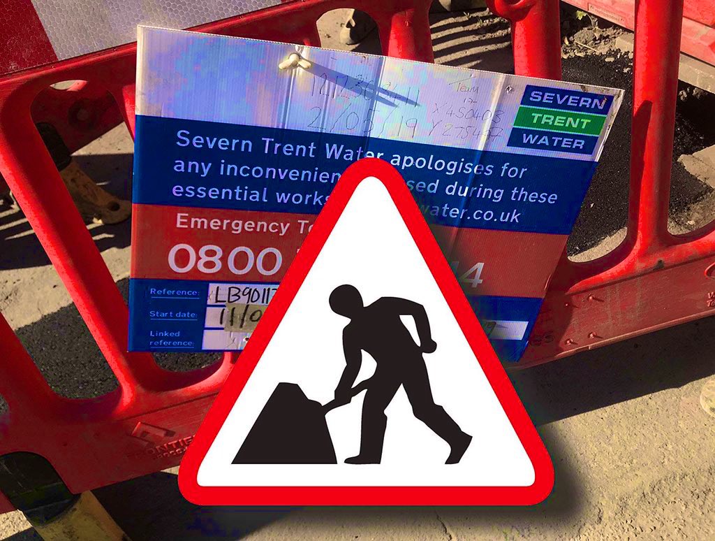 ATCLeicester's tweet photo. ⚠️ Temporary Traffic Lights
📍 A563 Hungarton Blvd #Humberstone 

ℹ️ @stwater are repairing a manhole cover for the next few hours up from the #Scraptoft Ln junction. Please find an alternative route in the meantime. #PlanYourJourney https://t.co/CUEL7yCTGW