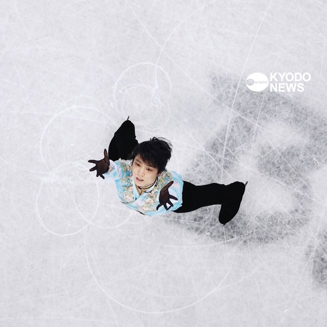 yuzurumedia's tweet photo. 天と地と 🦋🌿 

#YuzuruHanyu #羽生結弦 https://t.co/42GCitKe6G