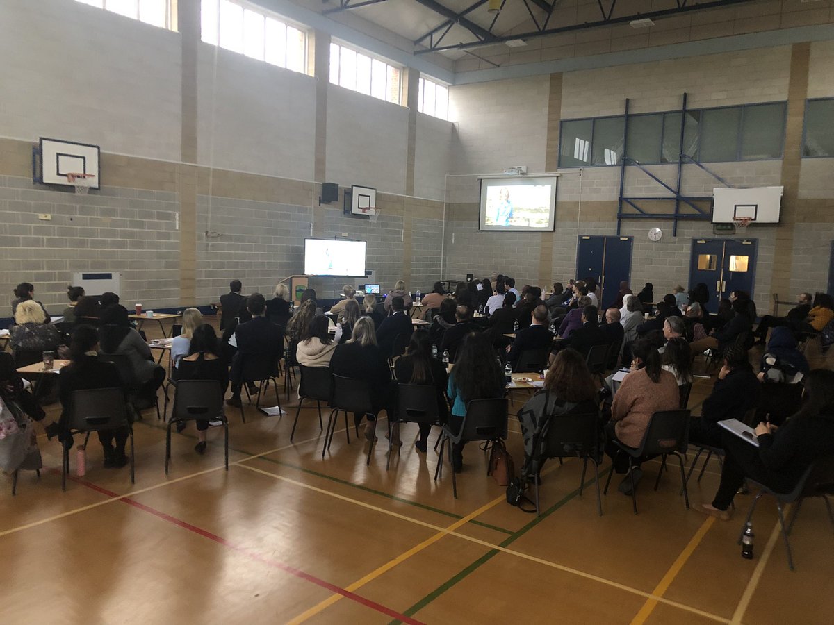 A brilliant session to end this half term! Thank you <a href="/ItmakesSNS/">🕊️SNS</a> for guiding the staff at <a href="/Copthall_School/">Copthall School</a> on how to create safe spaces and have open conversations with our students around the complex issues of Israel/Palestine. #solutionsnotsides #peace
#alwayslearning #soproud