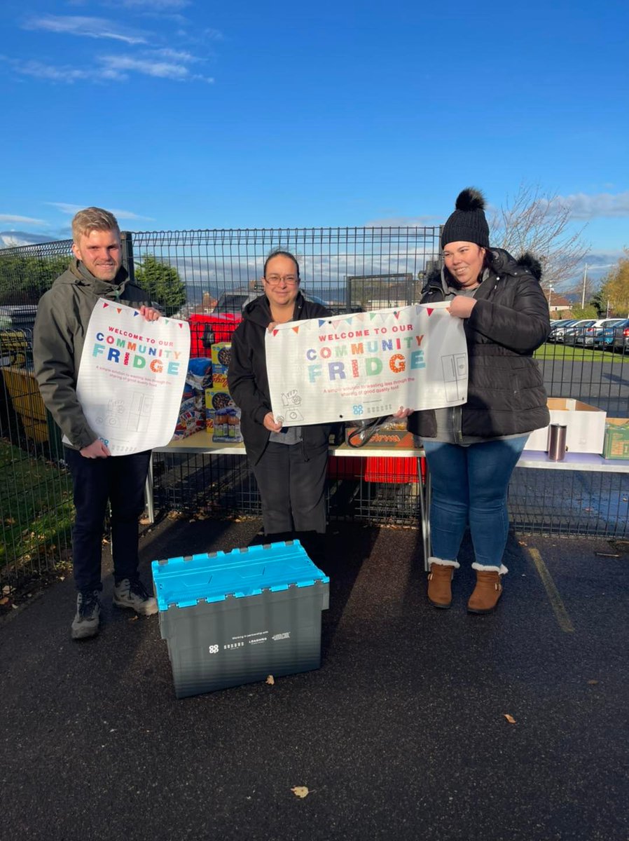 Come and combat food waste by saving surplus food from going in the bin at the Arbourthorne Community Fridge! Each week a team of volunteers give up their time on a Tuesday and Friday to pack 75 bags of food that would have been thrown away! <a href="/ArbourthorneCPS/">Arbourthorne Primary/ An Even Better Arbourthorne</a>

DM for info!