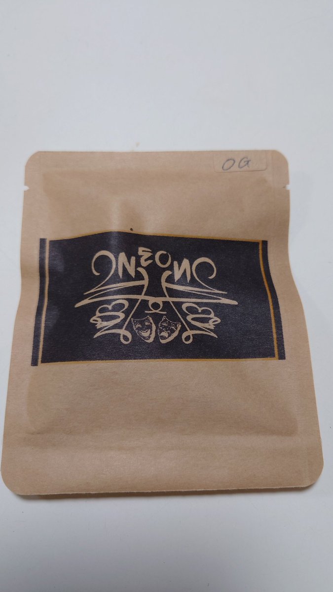 Senmasadesu's tweet image. 無くなる寸前………

ナイスタイミング👍👍👍

#みんなのパイセン
#クサたろうさん
#SWAGLAB
#HHC