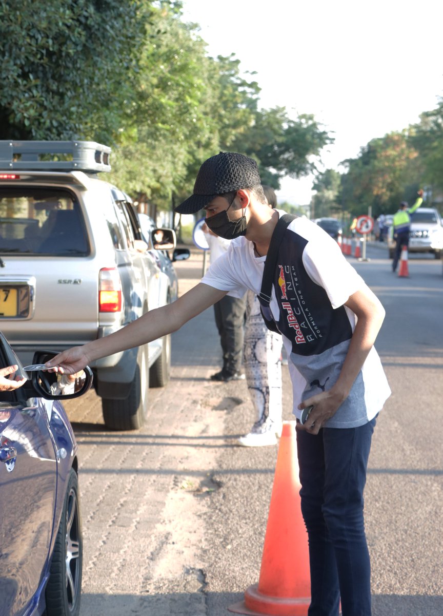 MaP Day is finally here! Maru-a-Pula School opened the doors of a single classroom on the 10th of February 1972 with the first 25 students. After 50 years, we are proud to have over 800 students. This morning, students handed out celebratory stickers to our parents #MaP50
