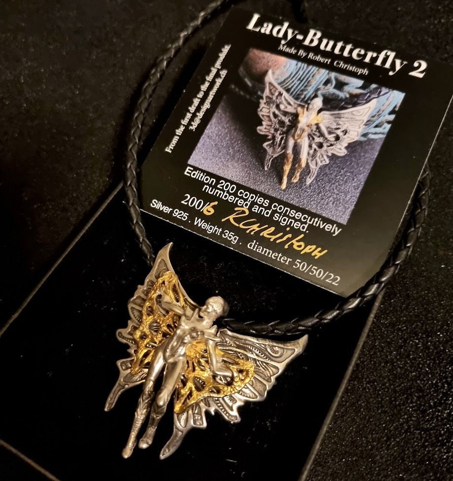 3d_christoph's tweet photo. Ich freue mich, den jüngsten Neuzugang in meinem #etsy-Shop vorzustellen: Lady Butterly No 2, collier, für alle Geschlechter, silber Schmetterling Schmuck, Silberner Schmetterling, Gold Schmetterling https://t.co/k2YdErhzCf #silber #valentinstag #madchen #ja #baroderba https://t.co/qI36ppUaz5
